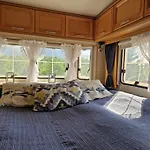 Happy Camper Living Кемпинг *