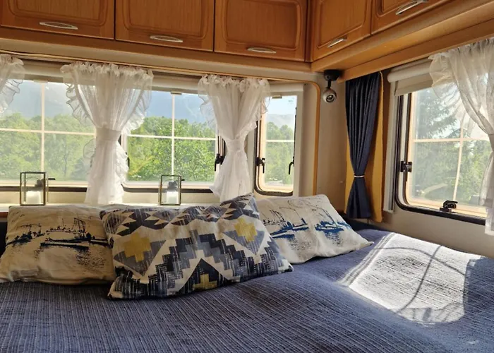 Happy Camper Living Campingplasser *